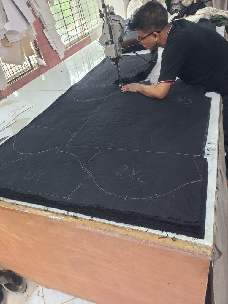 Custom t-shirt manufacturer USA - Cutting T-Shirt Fabrics